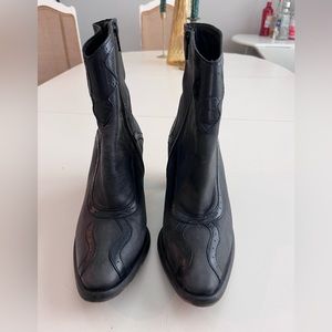 Free People ankle cowgirl booties, lightly worn, size 7